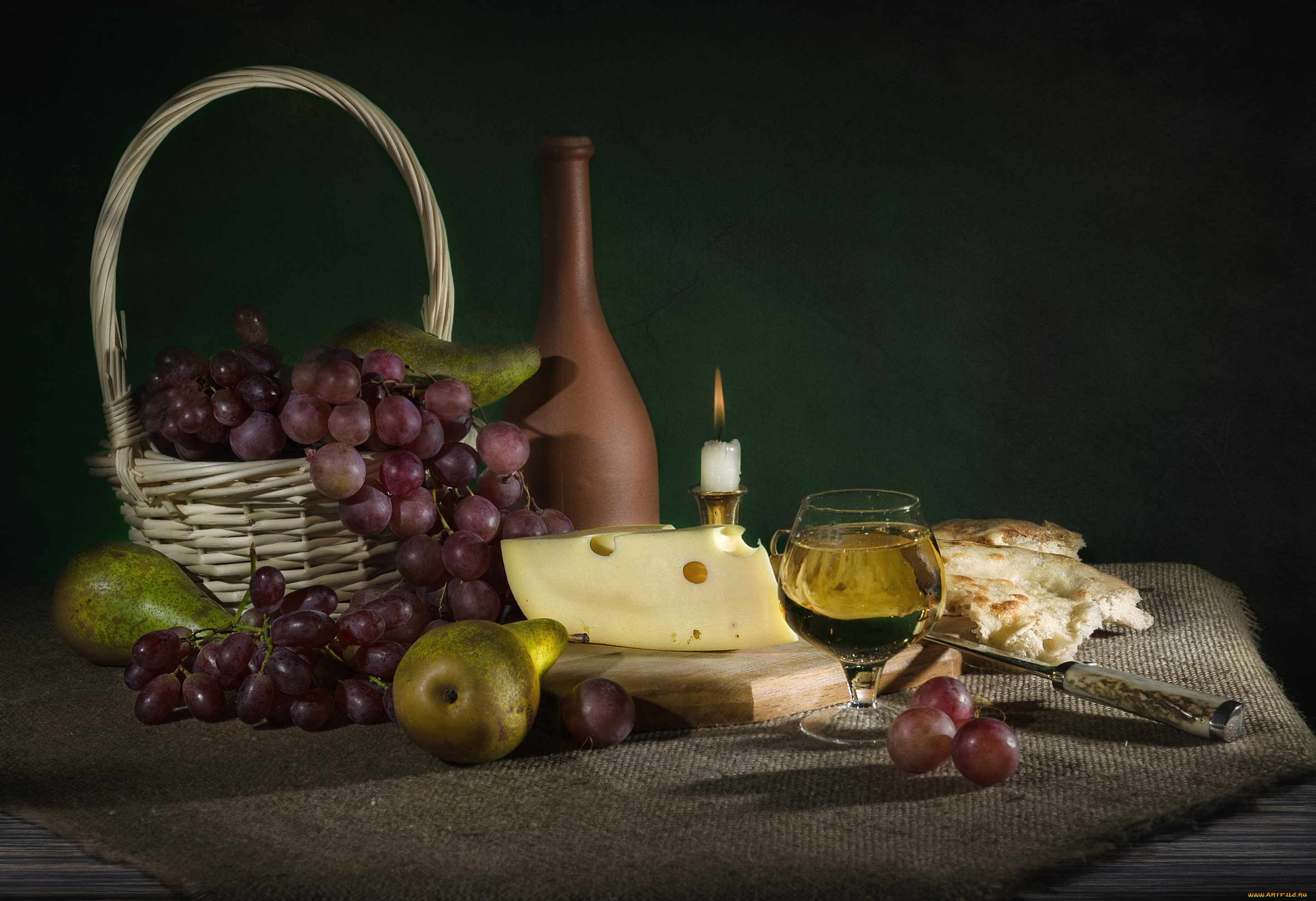 натюрморт с вином и виноградом фото